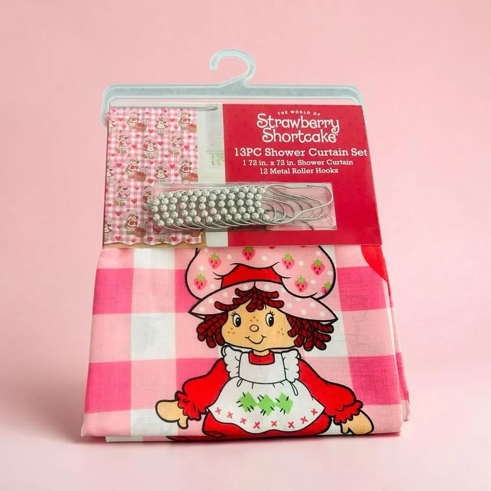 Strawberry Shortcake 13 pcs Shower Curtain Set